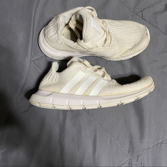 Adidas white ortholite low top shoes, soft easy to put on - Picture 5 of 8